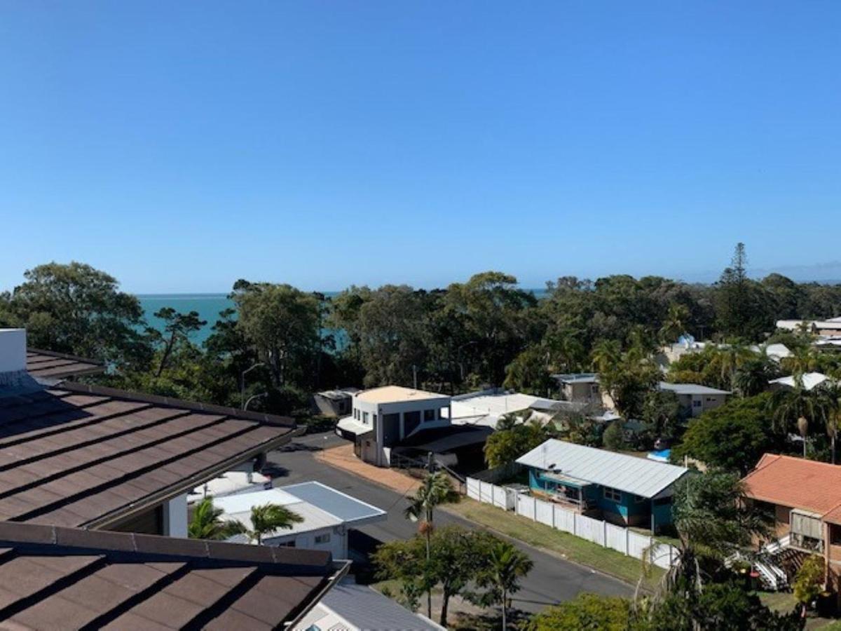 Grand Mercure Allegra Hervey Bay Exteriör bild View of the bay from the town