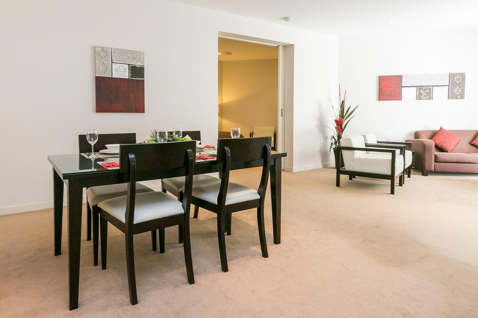 Grand Mercure Allegra Hervey Bay Exteriör bild A typical apartment at the complex
