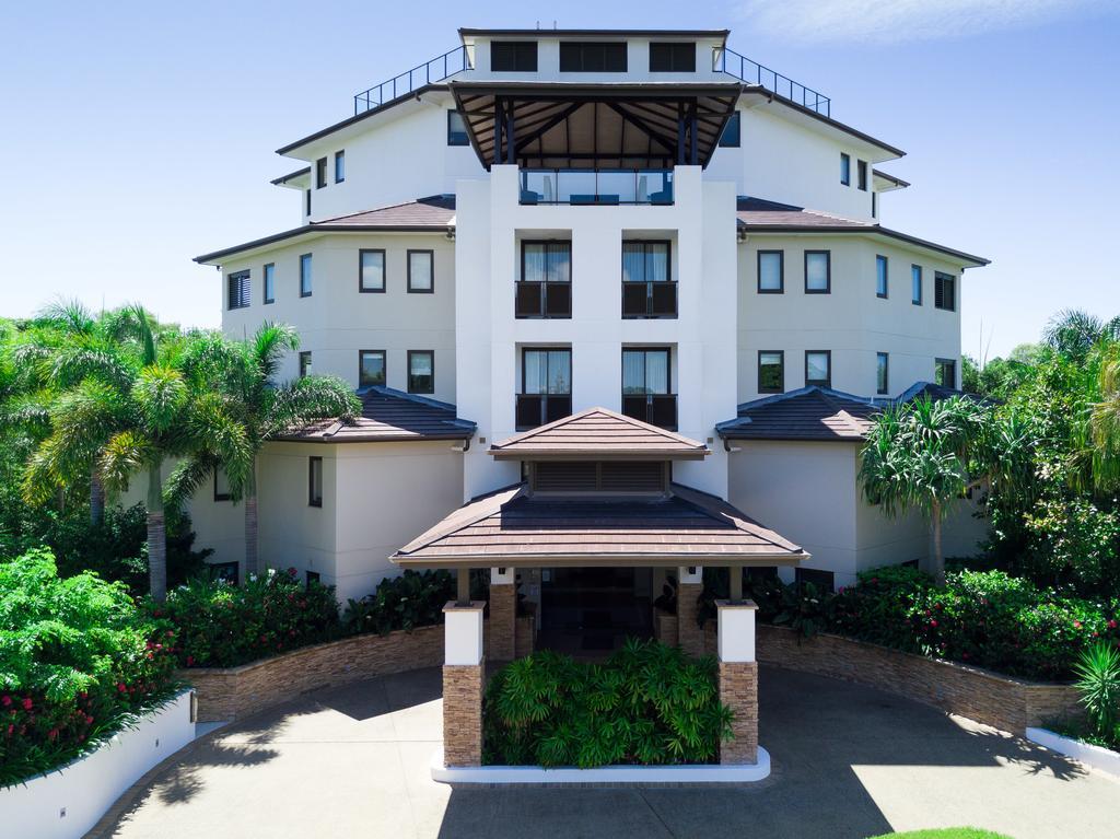 Grand Mercure Allegra Hervey Bay Exteriör bild The hotel's main building
