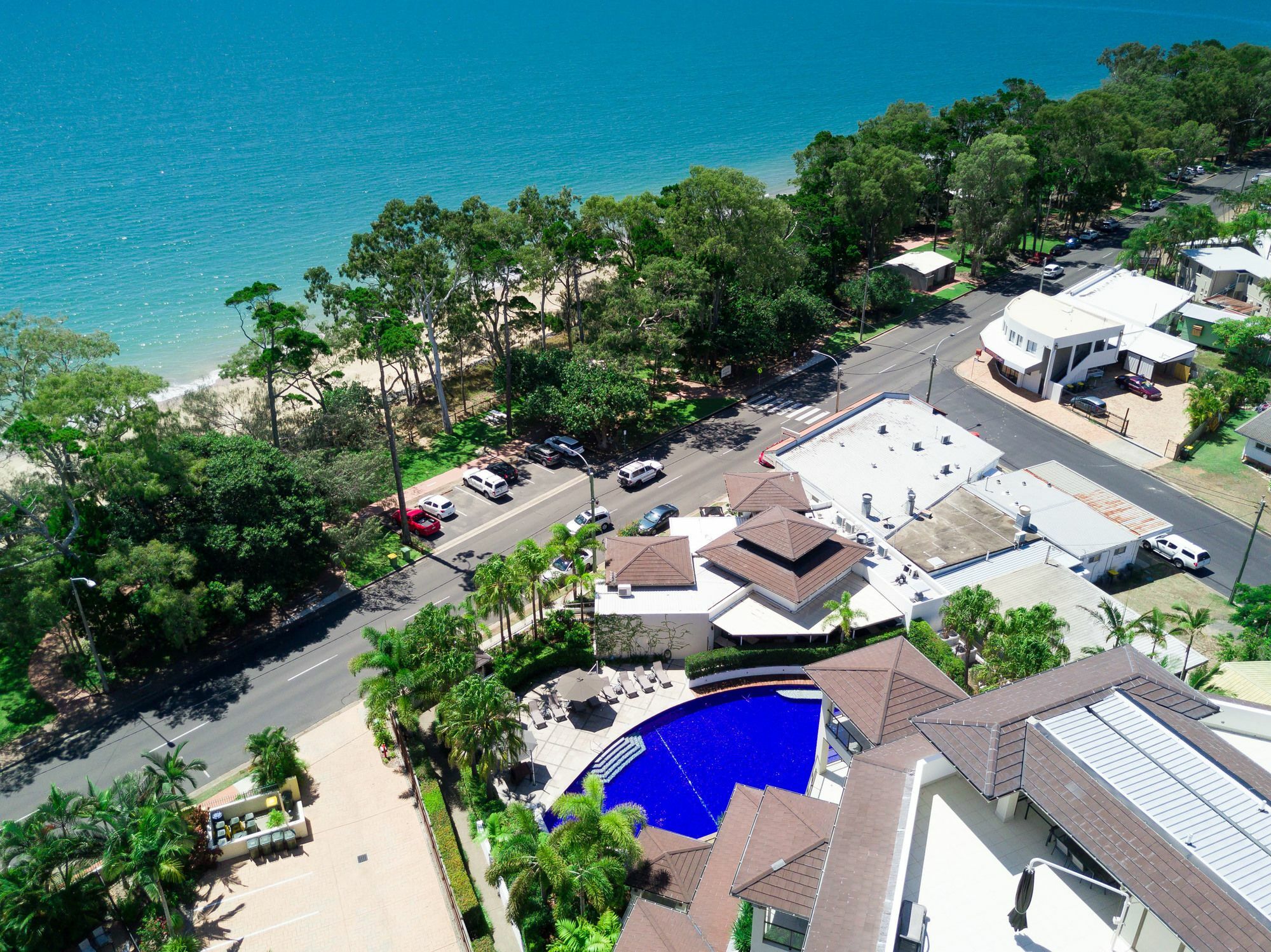 Grand Mercure Allegra Hervey Bay Exteriör bild Aerial view of the resort